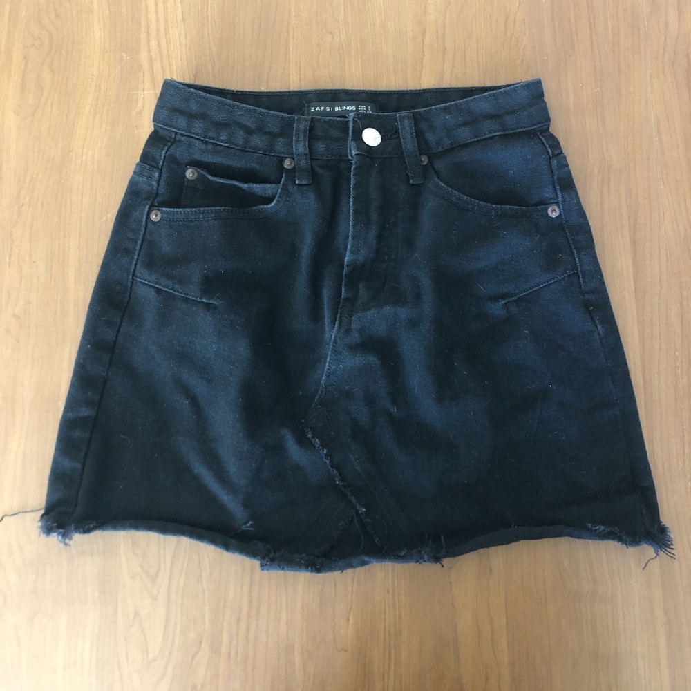 black jean skirt